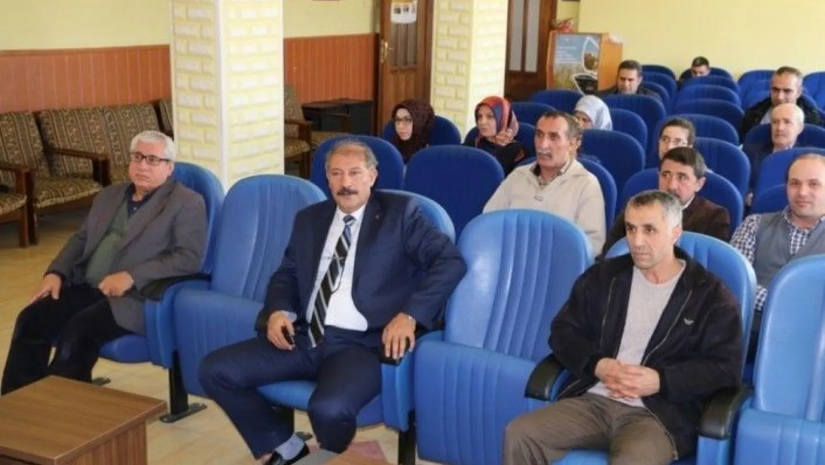 Elazığ'da 'Koruyucu Aile' semineri