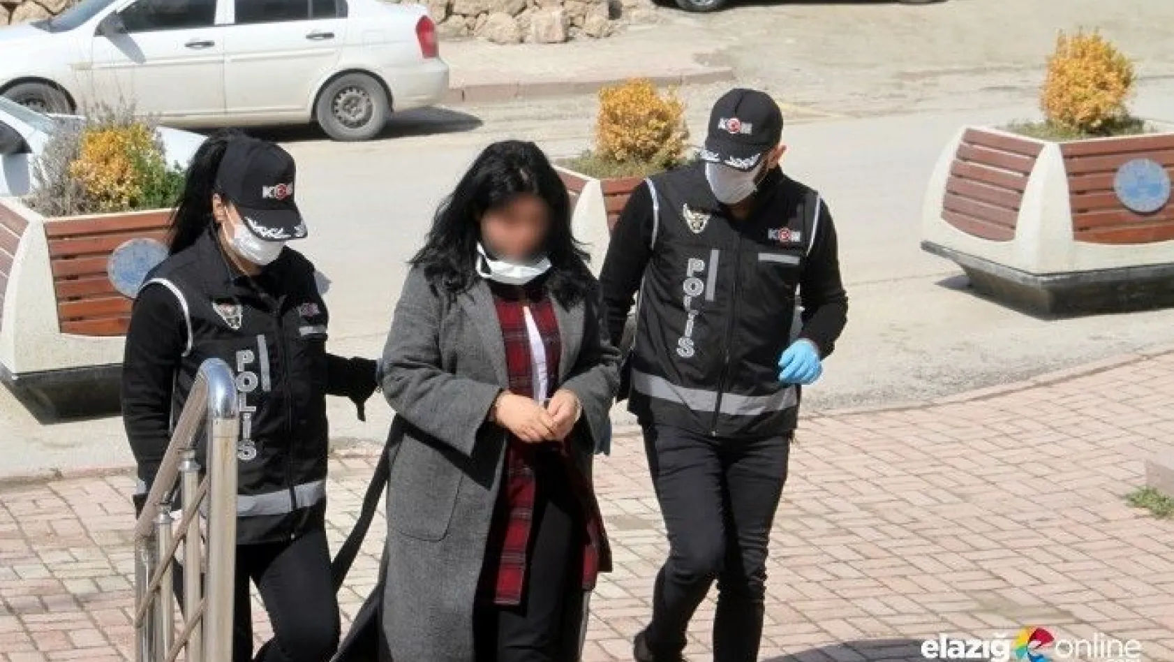Elazığ'da sahte kadın hakim yakalandı, adliyeye sevk edildi