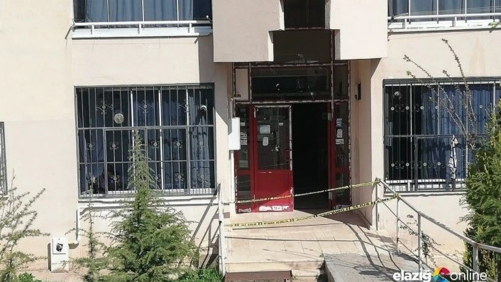 Korona virüs sebebi ile 4 katlı 1 apartman karantinaya alındı