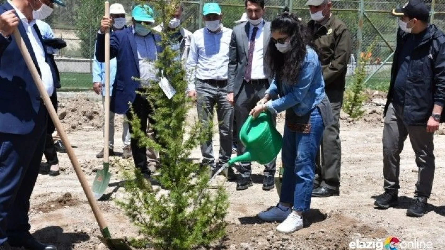 Elazığ'da sağlık çalışanları için hatıra ormanı oluşturuldu