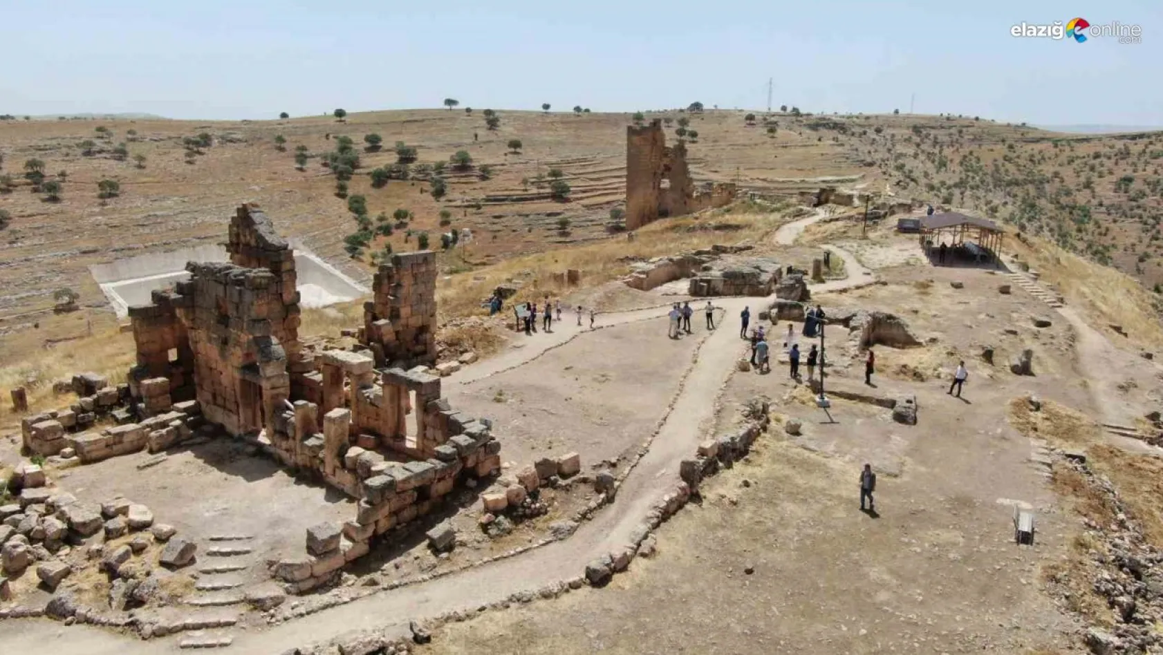 3 bin yıllık Zerzevan Kalesi'nin altında devasa yapılar tespit edildi