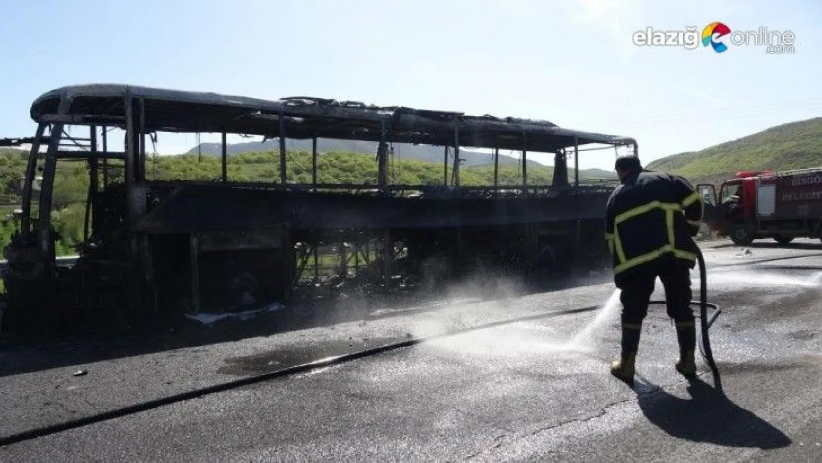 46 yolcusu bulunan otobüs alev alev yandı