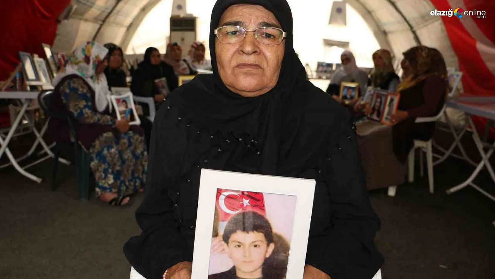 Annelerin umutlu bekleyişi bin 472 gündür devam ediyor