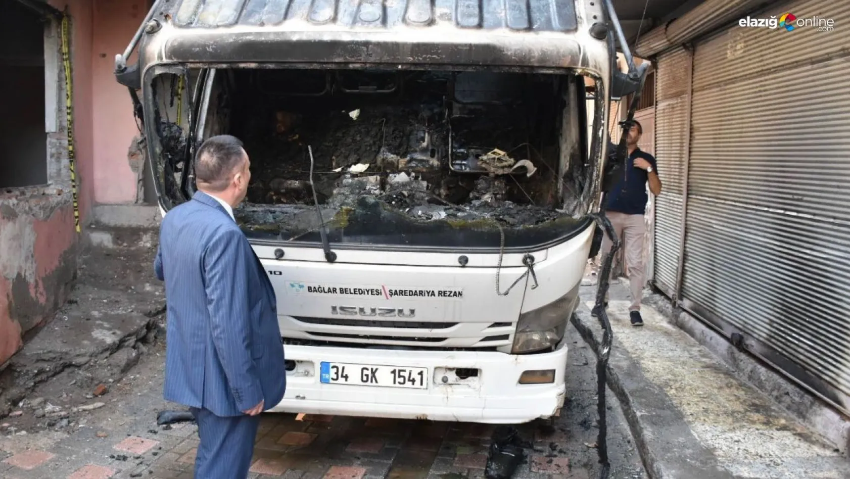 Bağlar Belediye Başkanı Beyoğlu, çöp aracının yakılmasına tepki gösterdi