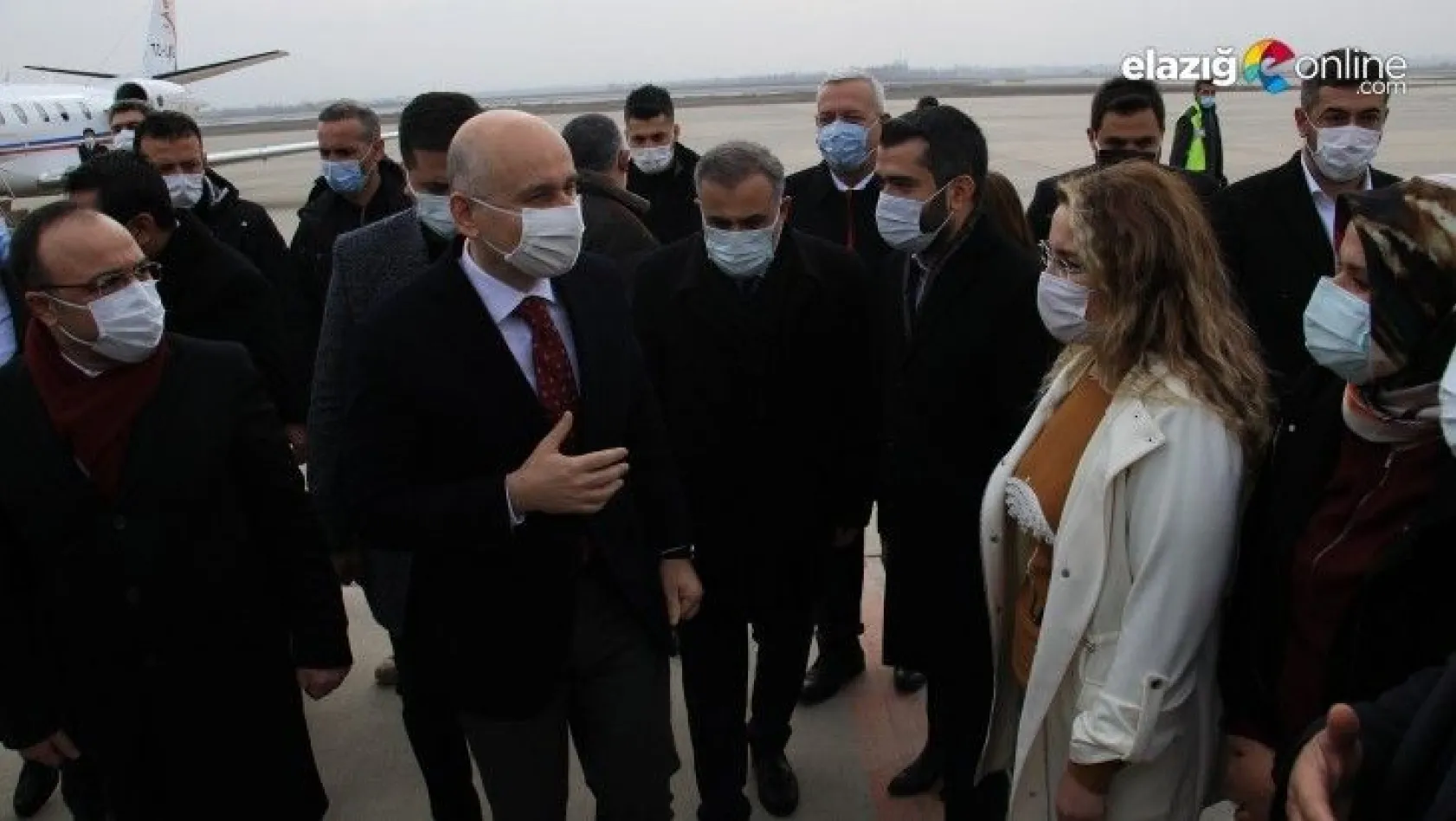 Bakan Karaismailoğlu, Yeni Kömürhan köprüsü açılışı için Elazığ'a geldi