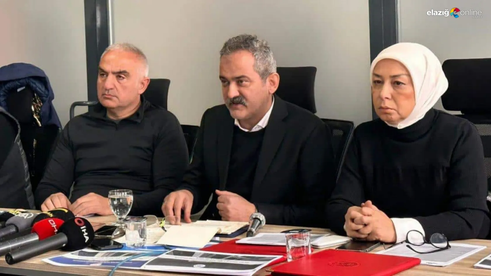 Bakan Mahmut Özer duyurdu! Elazığ'da da devam zorunluluğu şartı aranmayacak