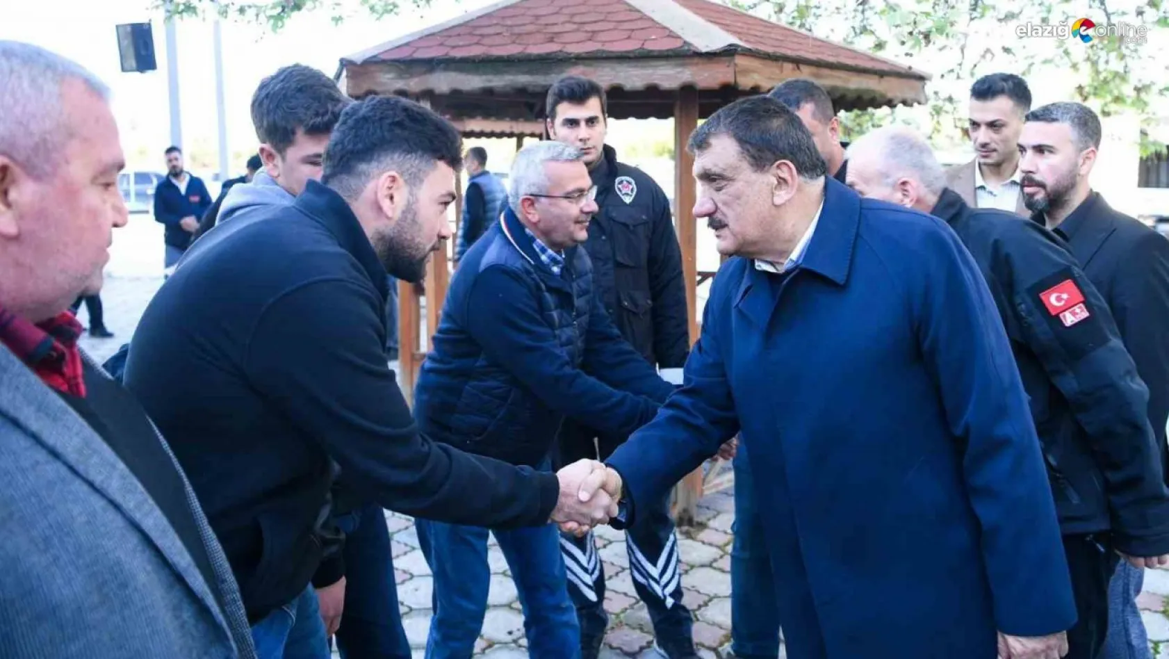 Başkan Gürkan vatandaşlarla bayramlaştı