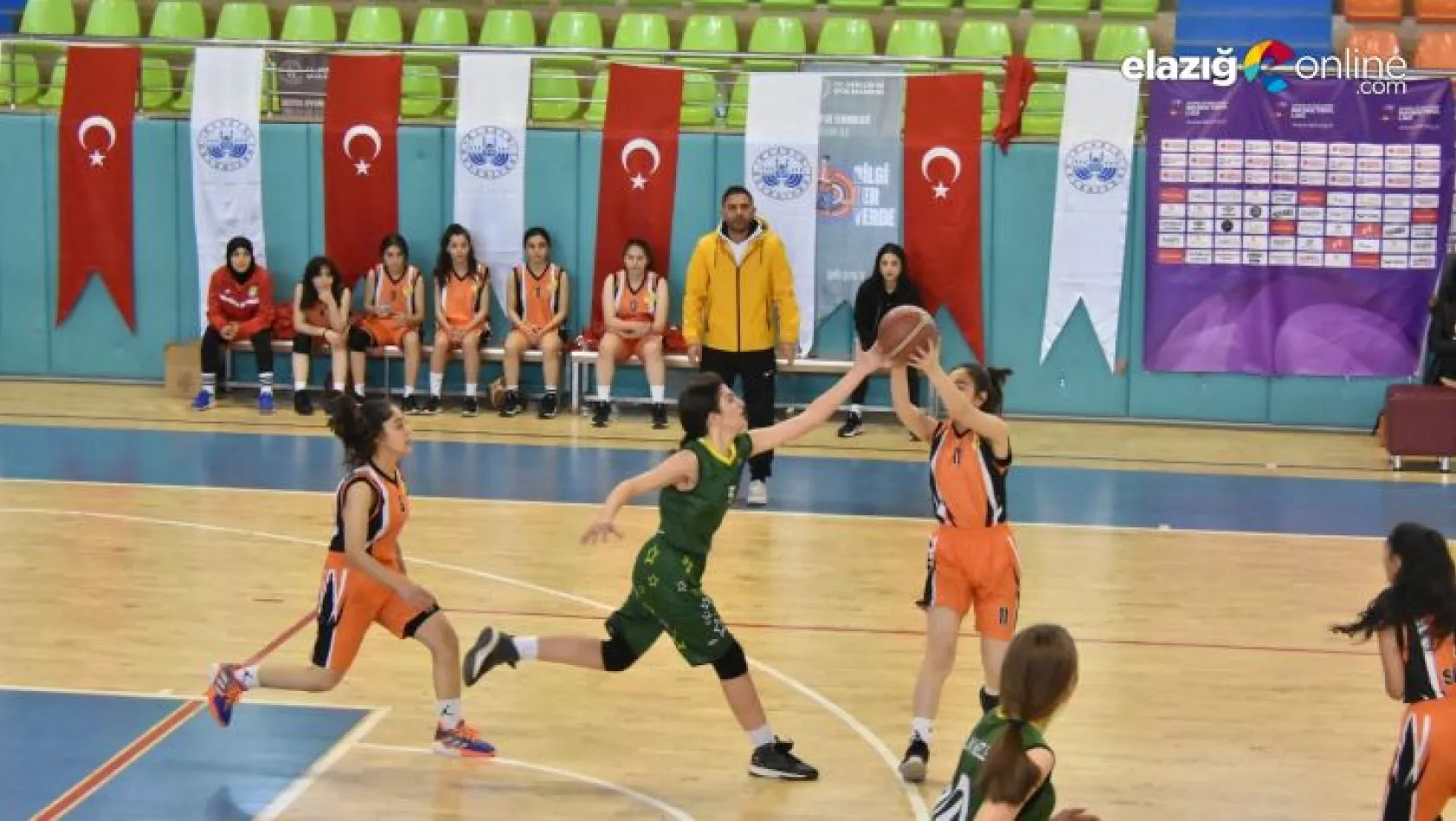 Elazığ'da Basketbol Ligi müsabakaları başladı