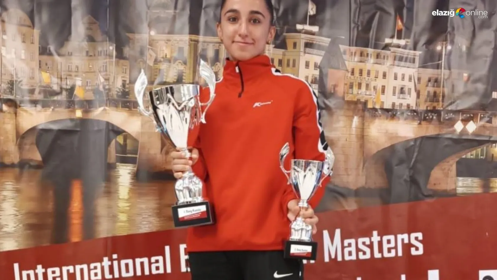 Büyükşehir sporcusu uluslararası turnuvadan iki madalyayla döndü