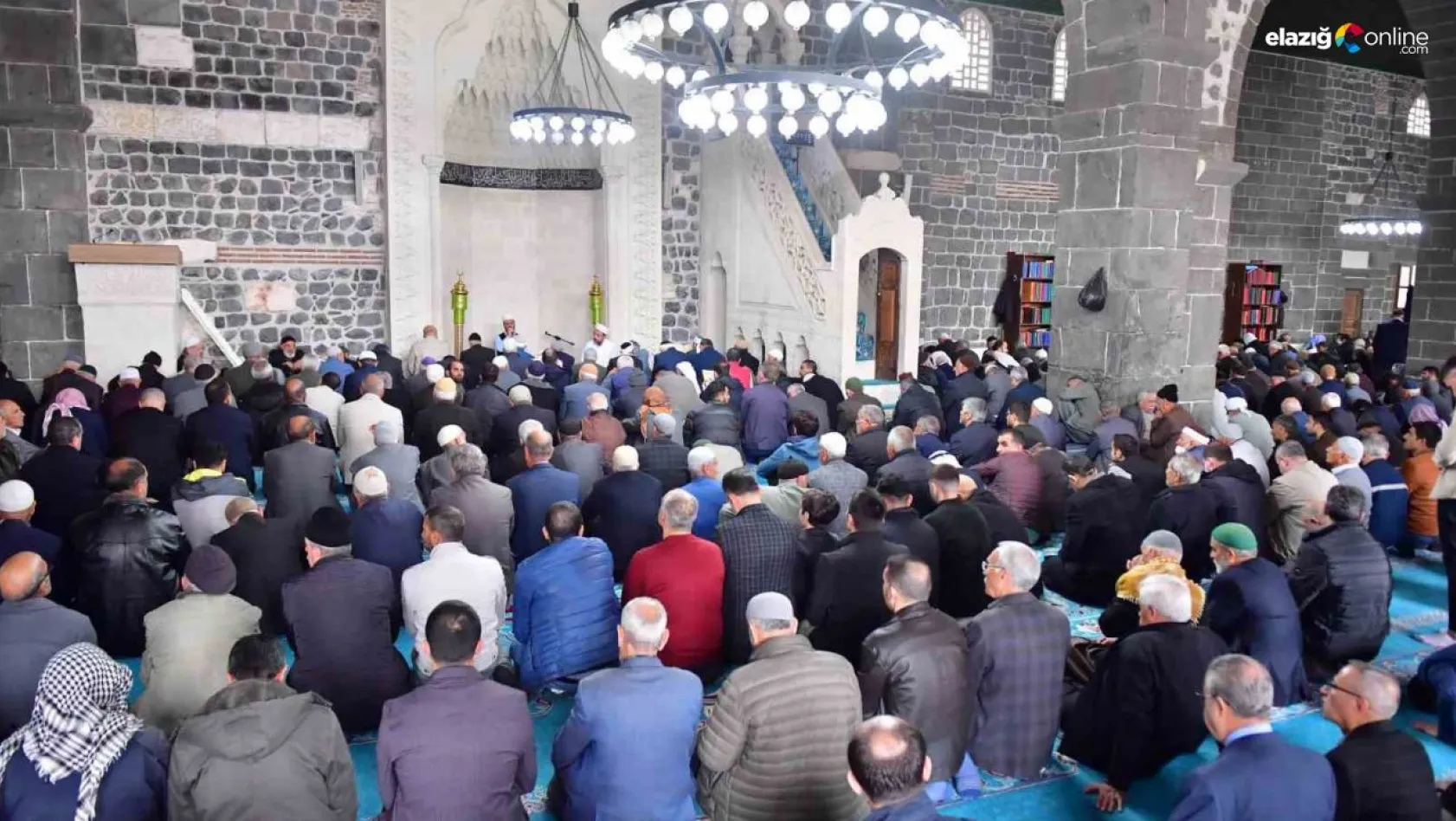 Çanakkale Şehitleri için Diyarbakır'da Mevlit okutuldu