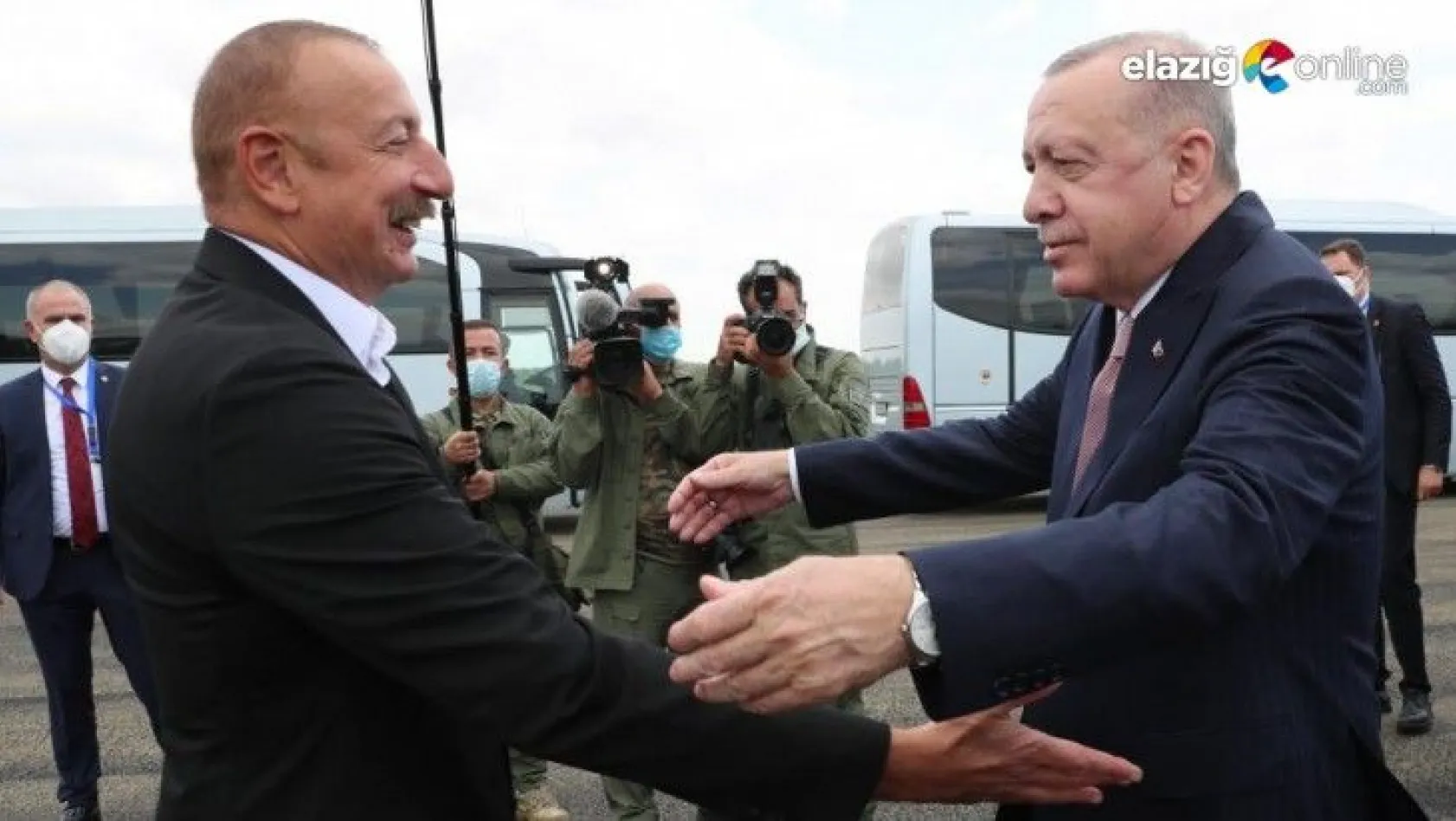 Cumhurbaşkanı Erdoğan, Fuzuli'de Aliyev tarafından karşılandı