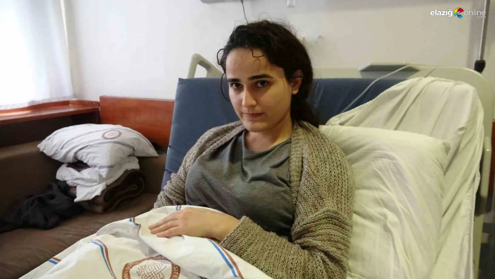 Depremden yaralı kurtulan Zeynep Aslan: 'Her yer yerle bir oldu, bizde öyle olduk'