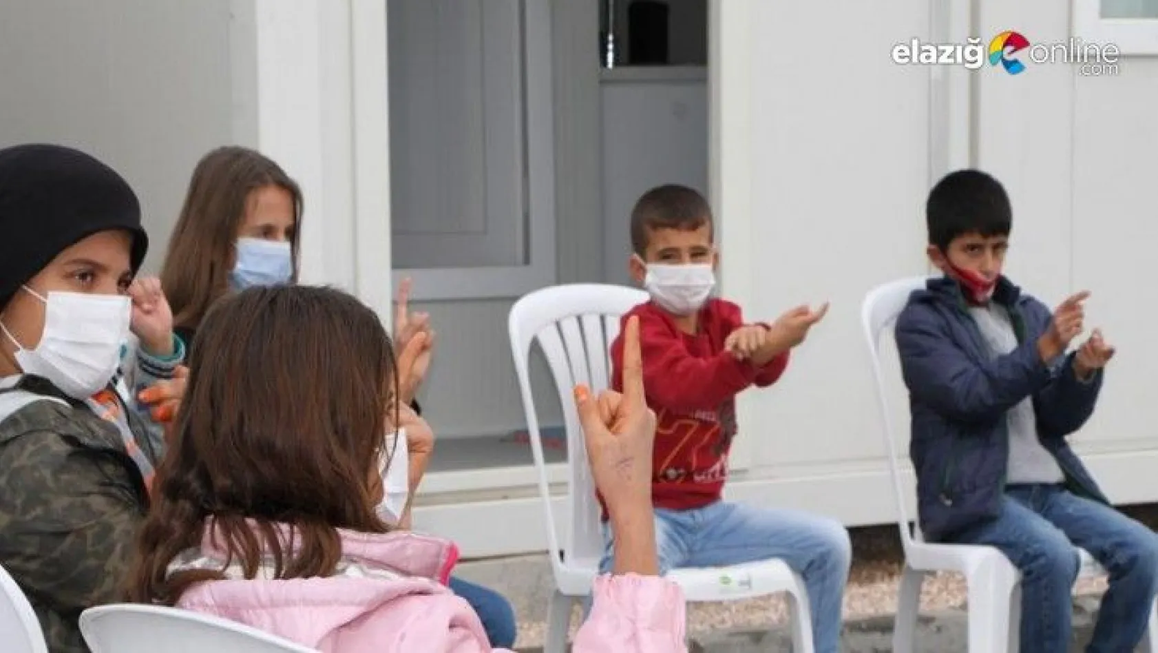Depremzede çocuklardan, İzmirli akranlarına 'sessiz' destek