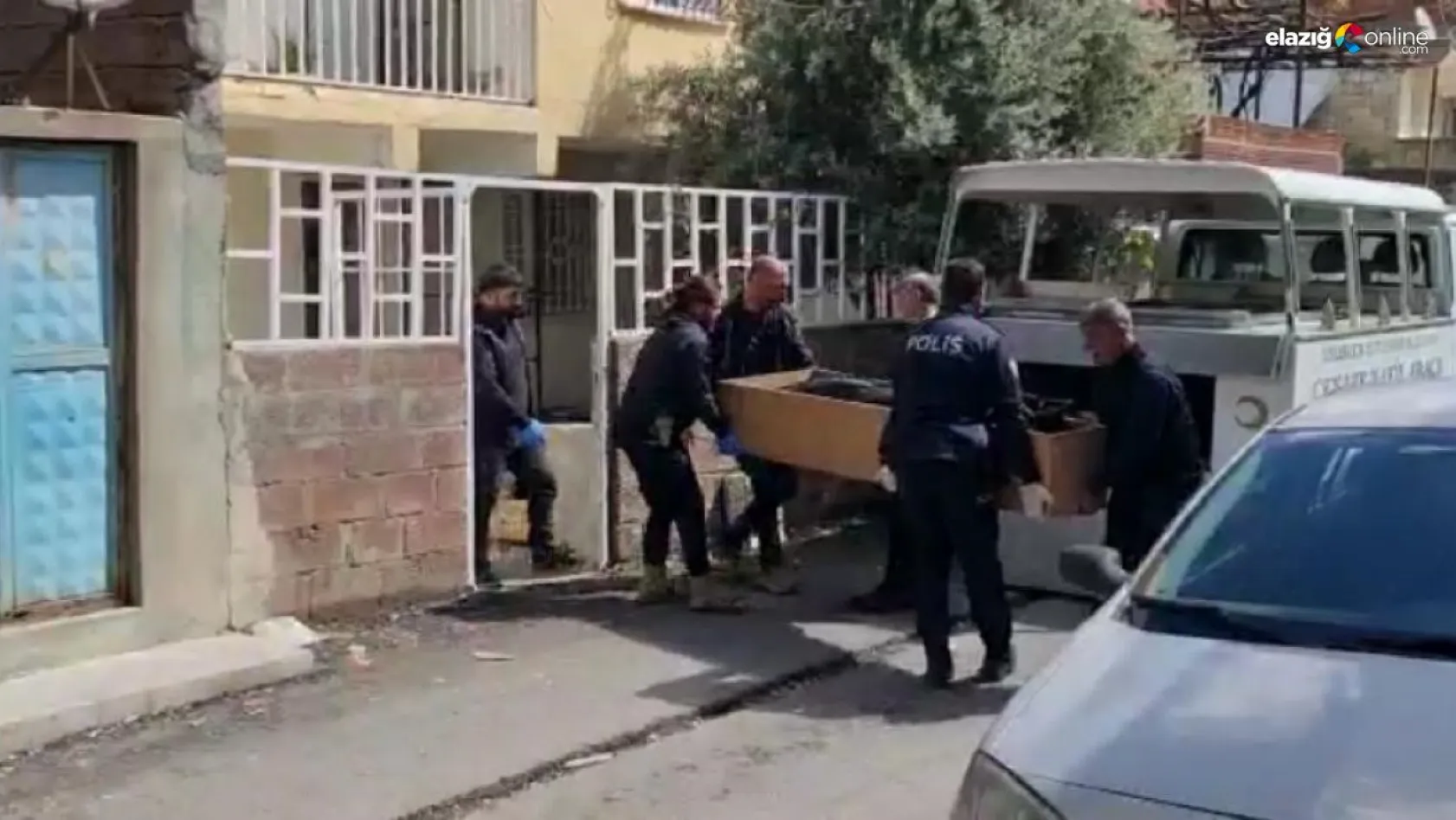 Diyarbakır'da çocuklarının gözü önünde eşi ve akrabasını evinde öldüren şüpheli yakalandı
