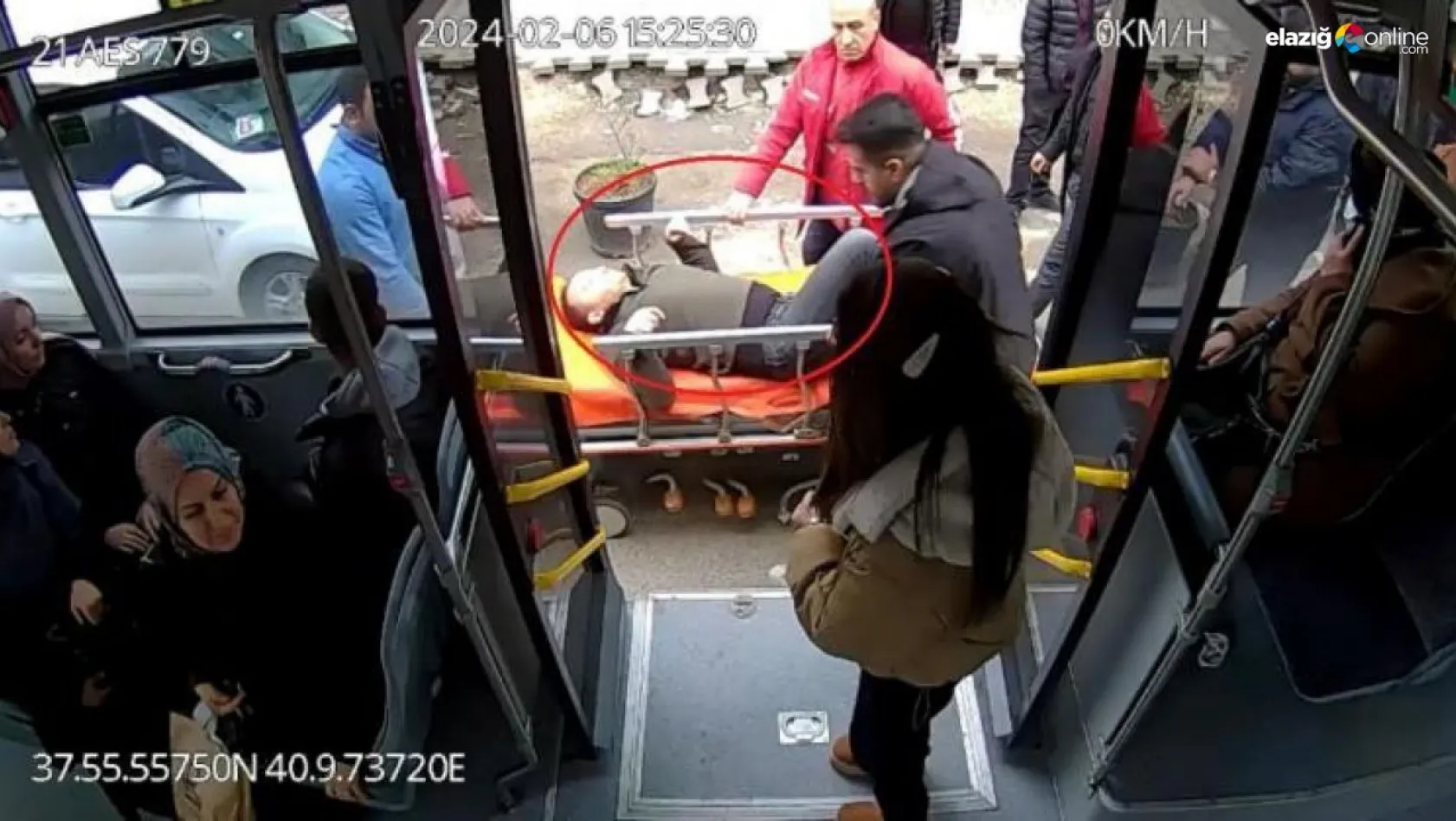 Rahatsızlanan öğretmenin yardımına otobüs şoförü yetişti