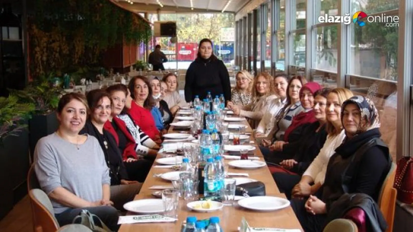 EGEELDERFED Kadınlar Komisyonu kahvaltıda buluştu
