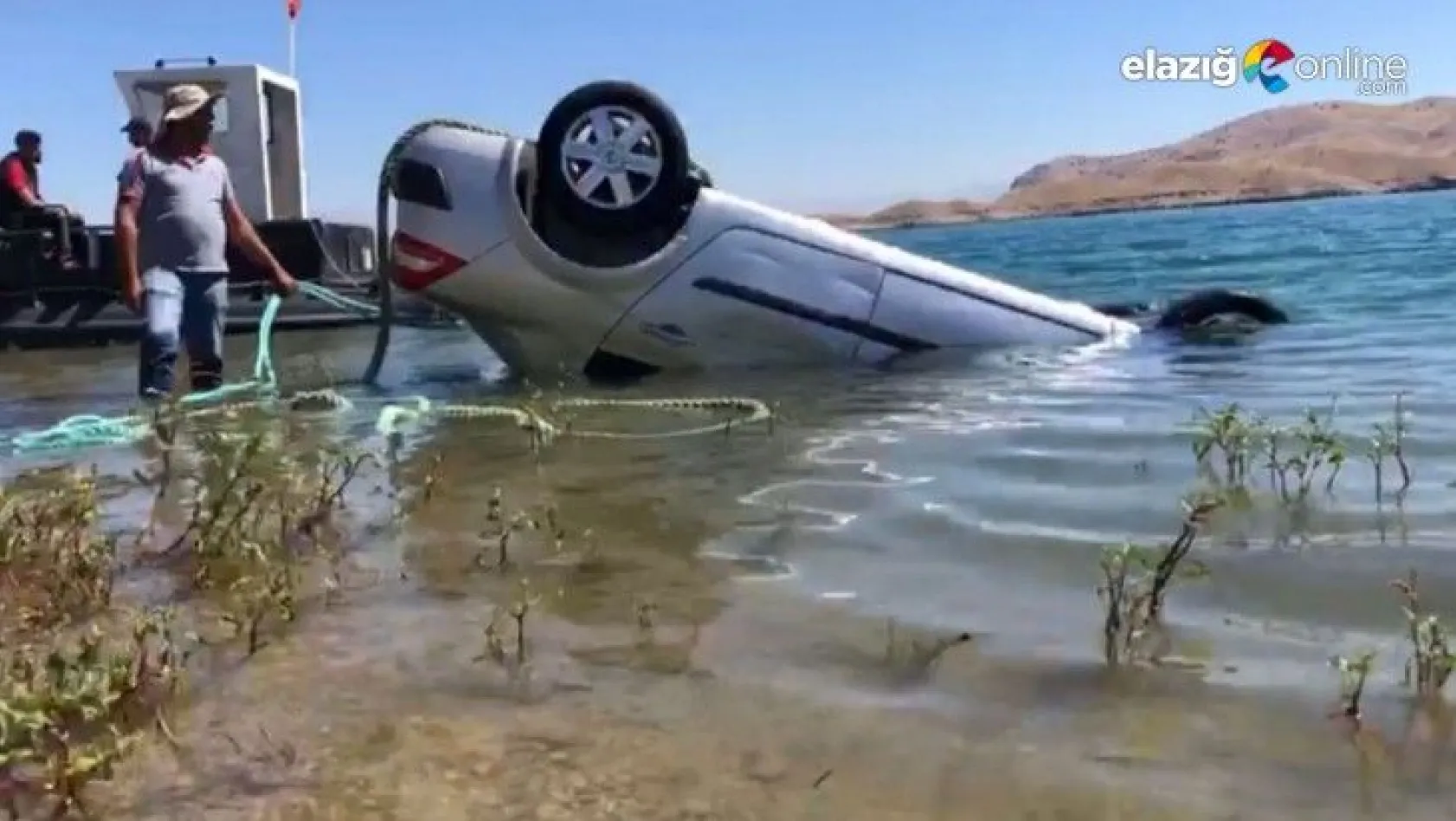 El Freni Çekilmeyi Unutulan Otomobil Keban Baraj Gölüne Düştü