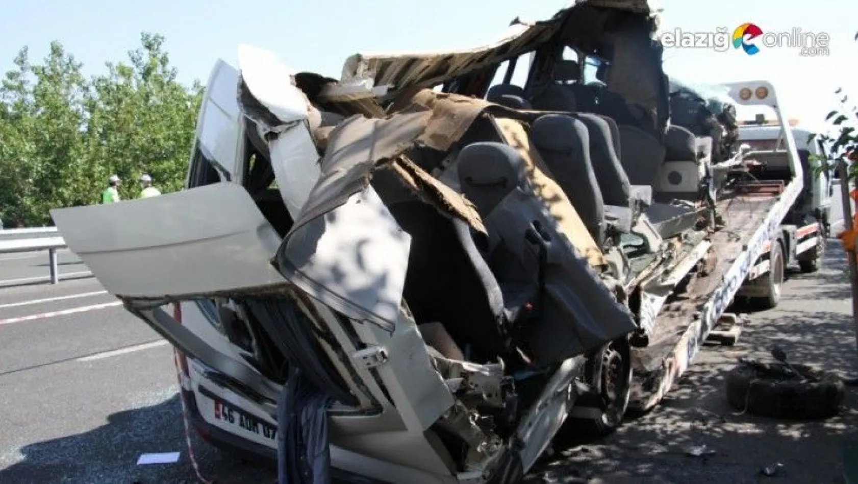 Elazığ'da 3 kişinin Ölümüne Neden Olan Sürücünün Gözüne Güneş Gelmiş