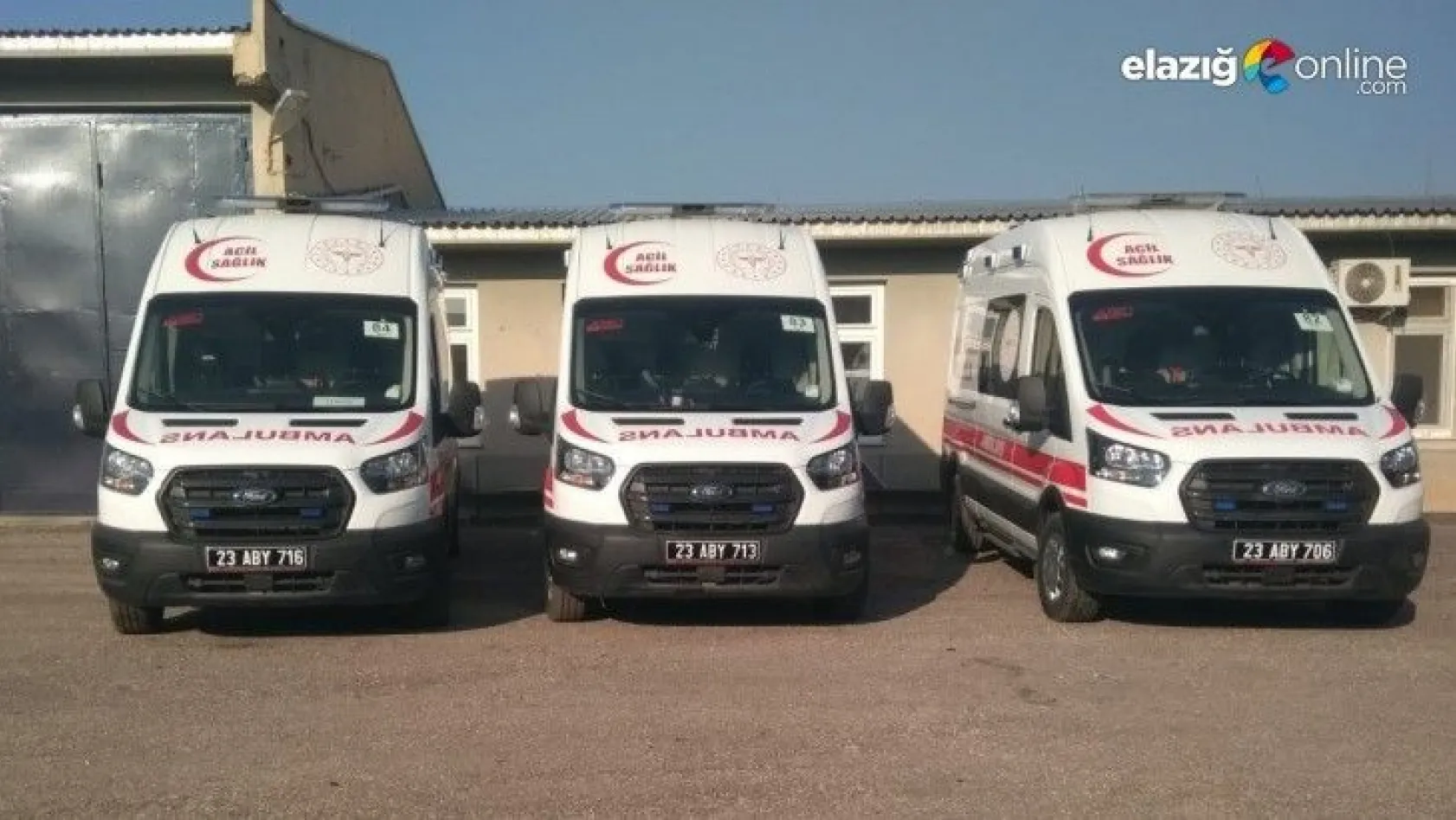 Elazığ'da 4 yeni ambulans hizmete girdi