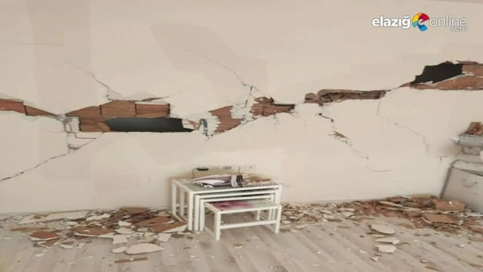 Elazığ'da bazı evler hasar gördü