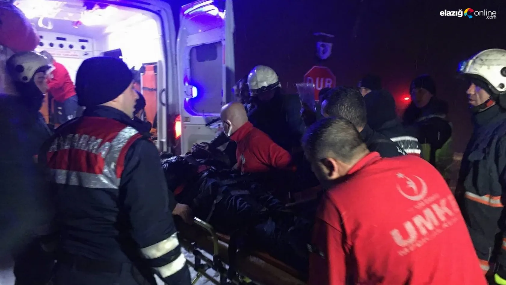Elazığ'da kazada takla atan aracın altında sıkıştı, ekipler seferber oldu