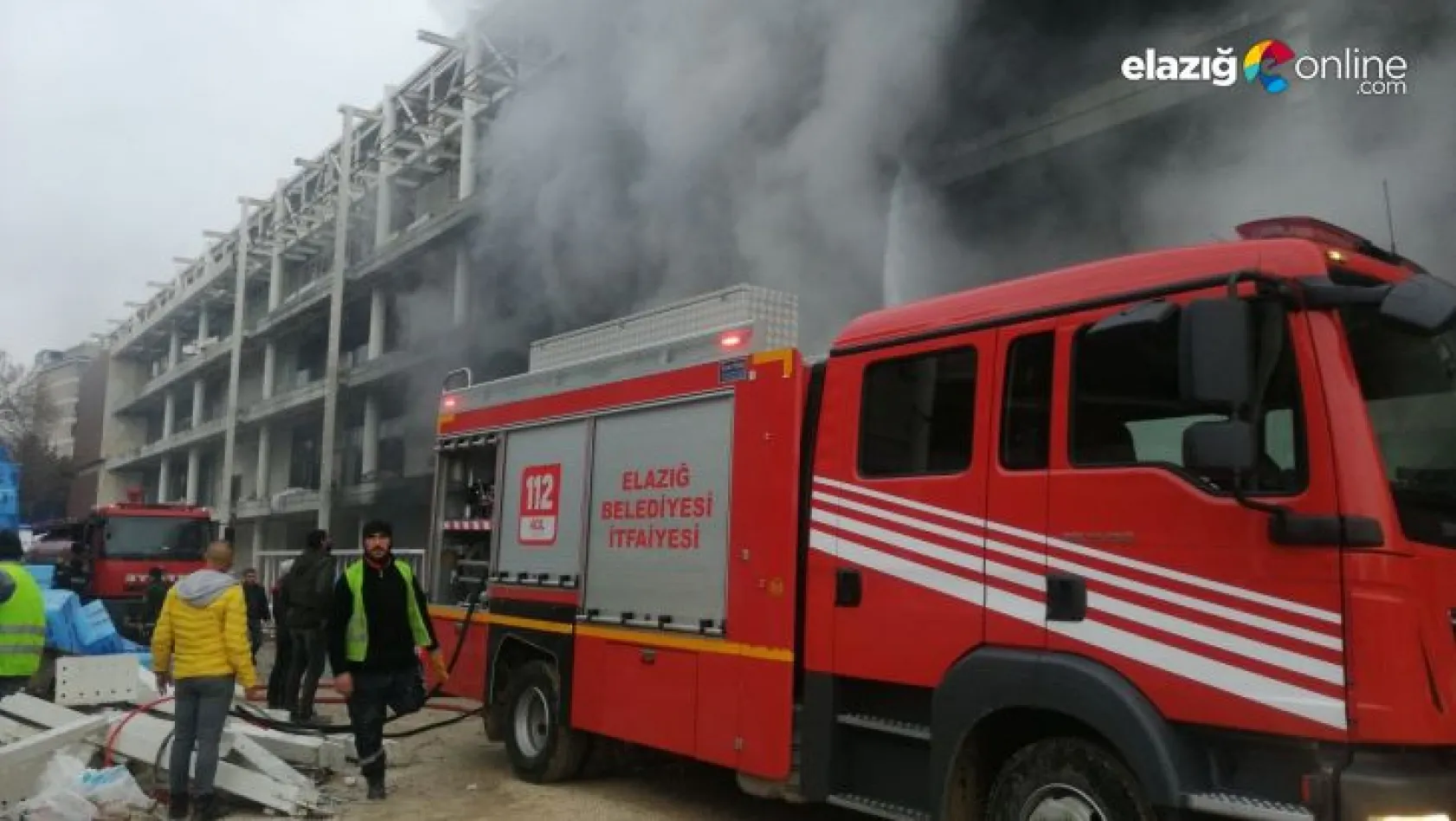 Elazığ Atatürk stadyumunda çıkan yangın söndürüldü