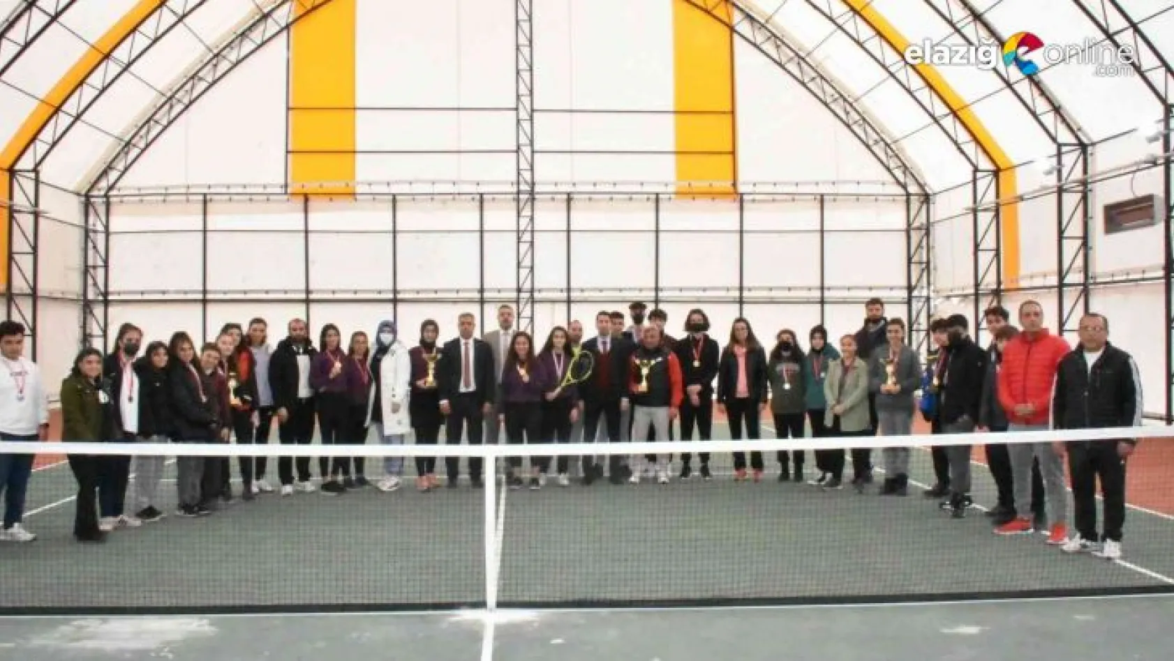 Tenis müsabakaları 6 takım 24 sporcunun katılımıyla tamamlandı