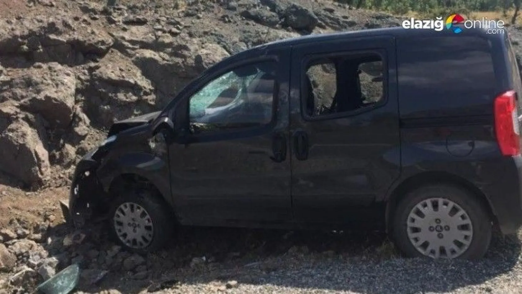 Elazığ'da trafik kazası: 1 ölü, 4 yaralı!