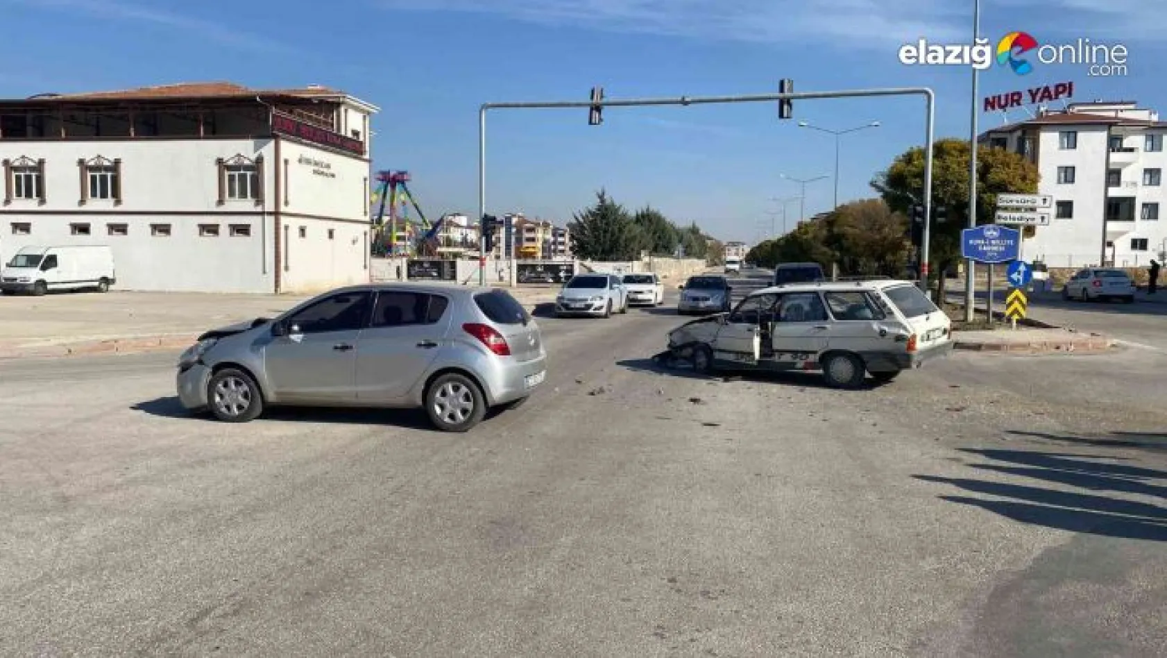 Ataşehir'de trafik kazası: 2 yaralı