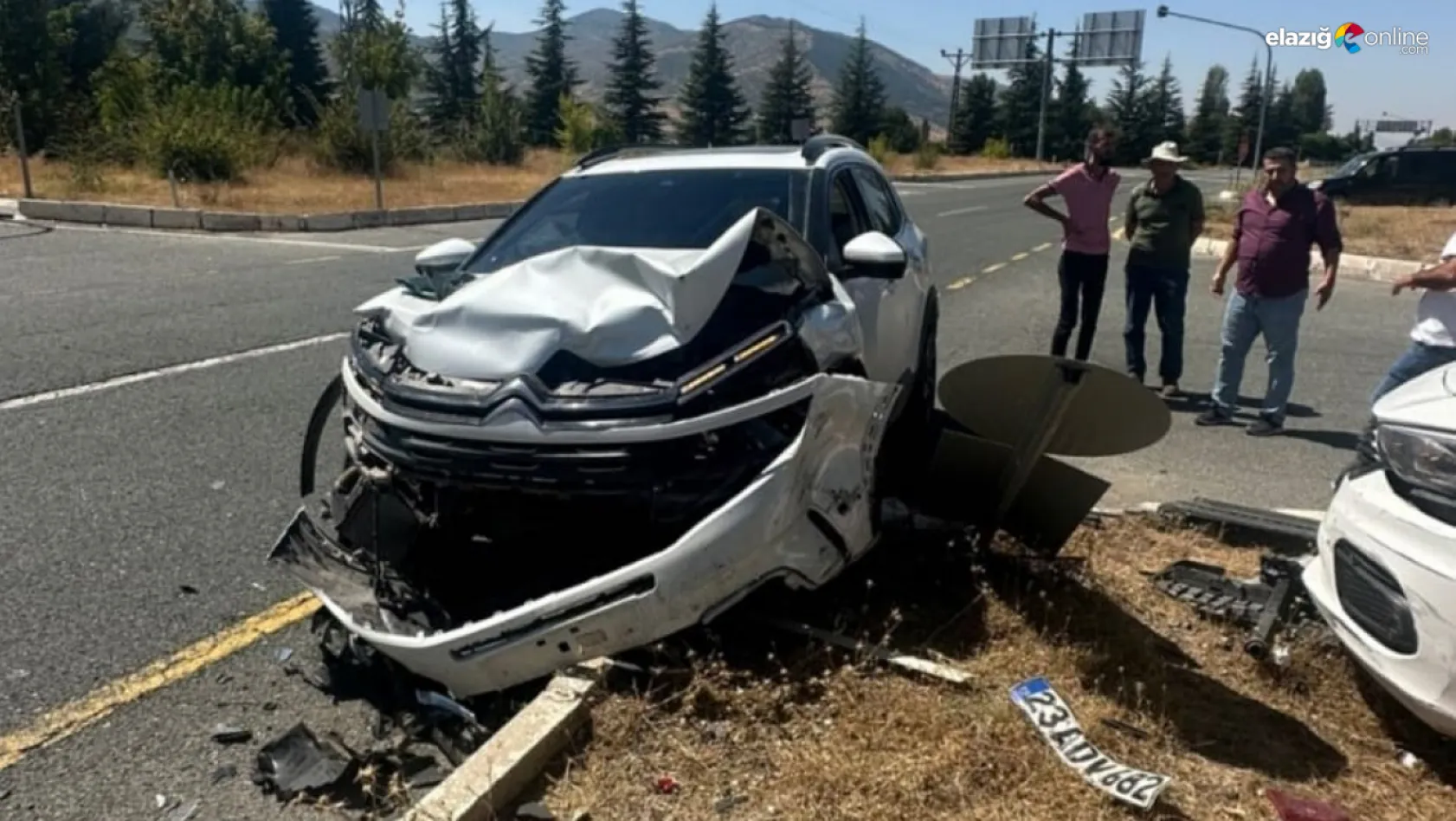 Elazığ Gözeli kavşağı'nda trafik kazası!