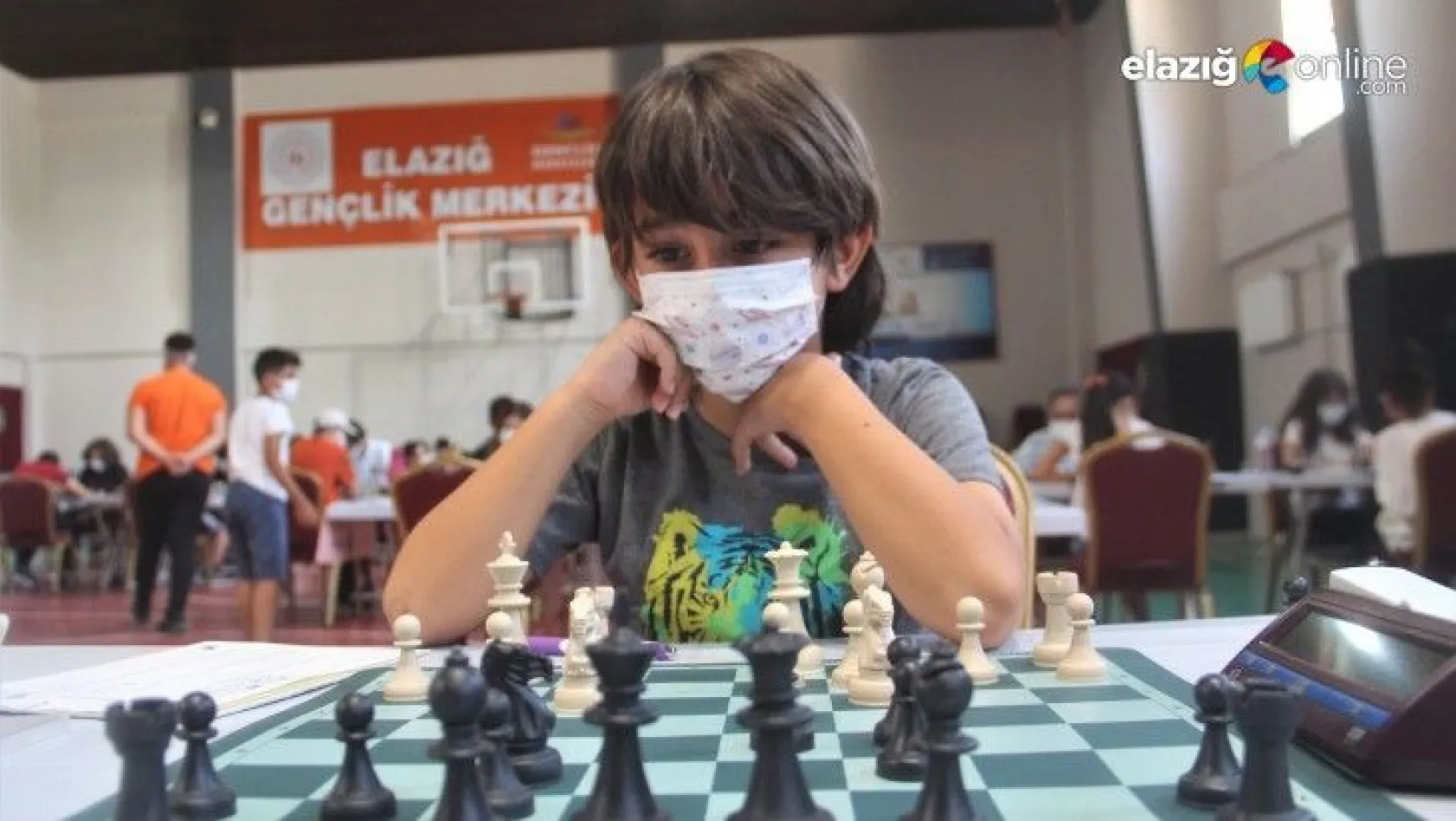 Çocuklar Satranç Turnuvası bugün başladı