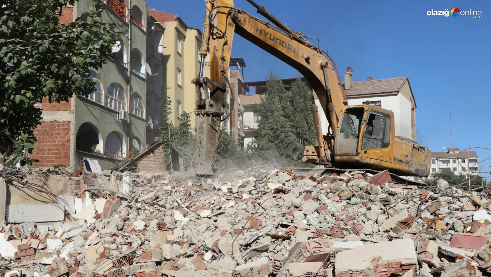 Elazığ'daki yıkımların yüzde 46'sı gerçekleştirildi