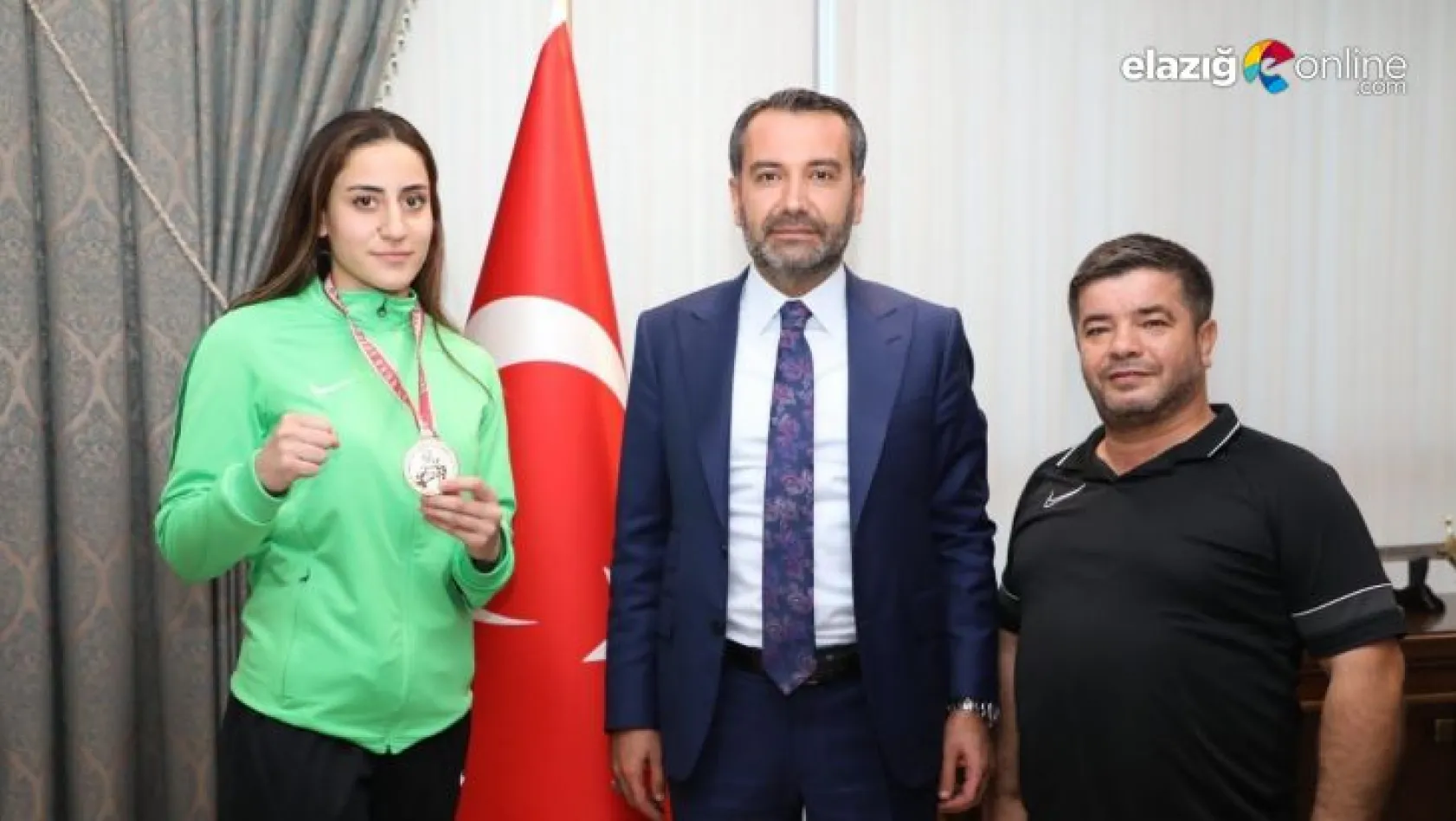 Elazığ'ın başarılı boksörlerinden Gizem Özere Milli davet