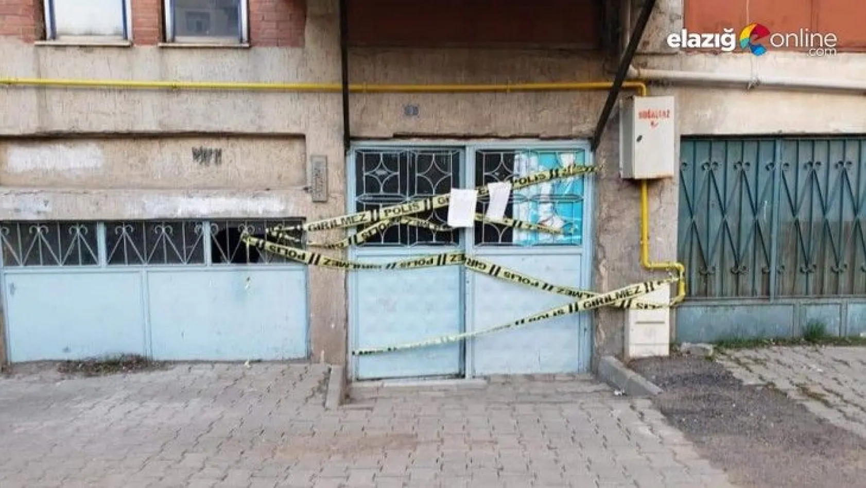 Elazığ Karakoçan'da 5 katlı apartman karantinaya alındı