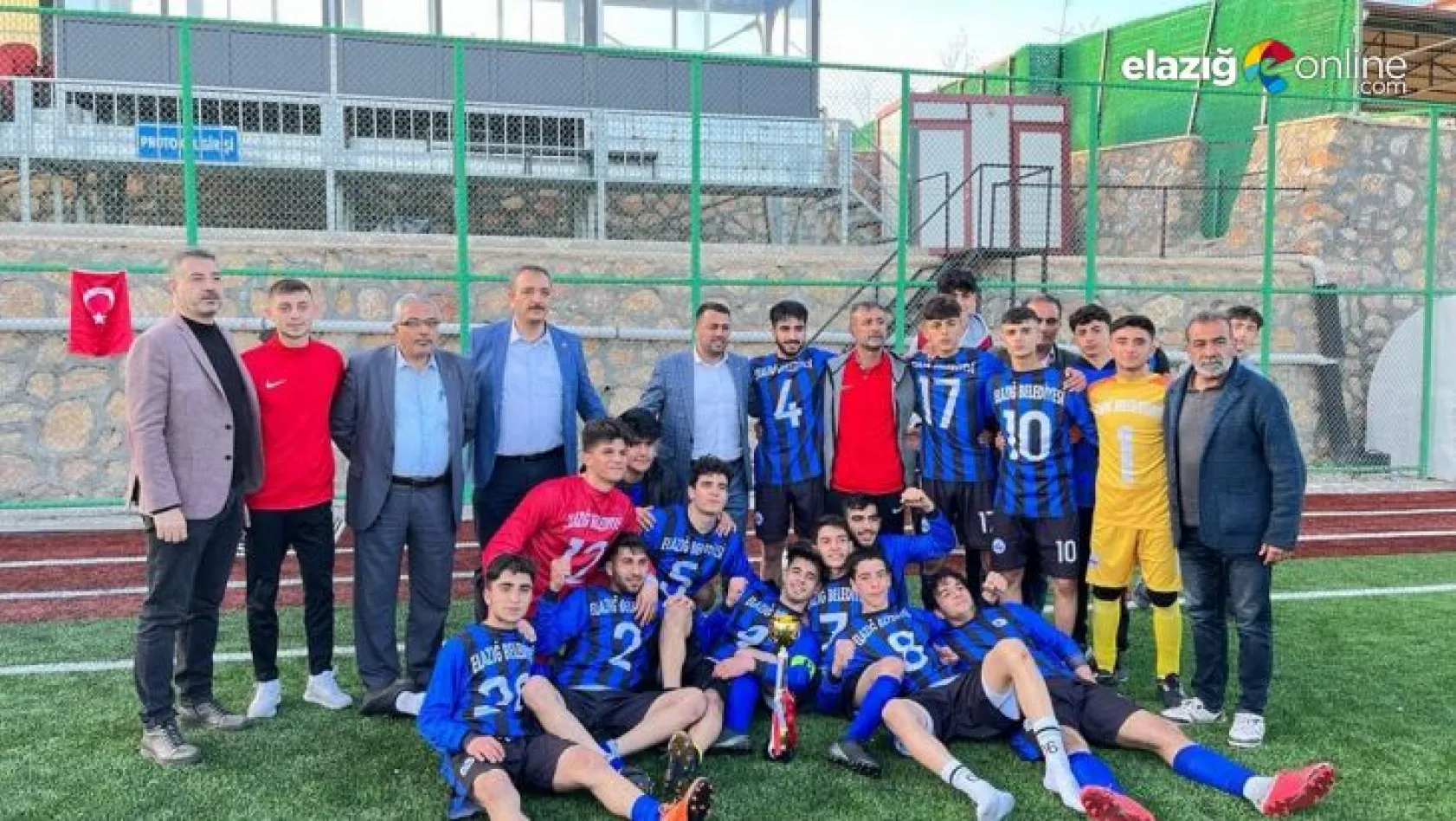 Elazığ U18 Ligi şampiyonu Elazığ Belediyespor