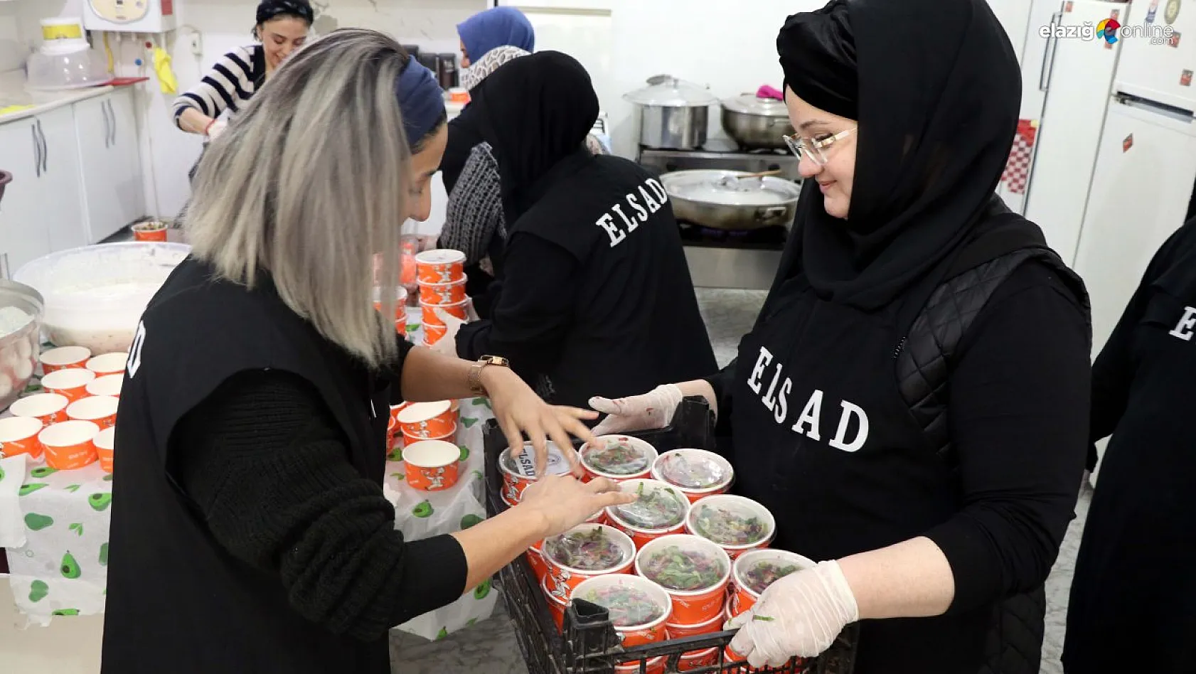 Elazığlı anneler depremzedeleri unutmadı!
