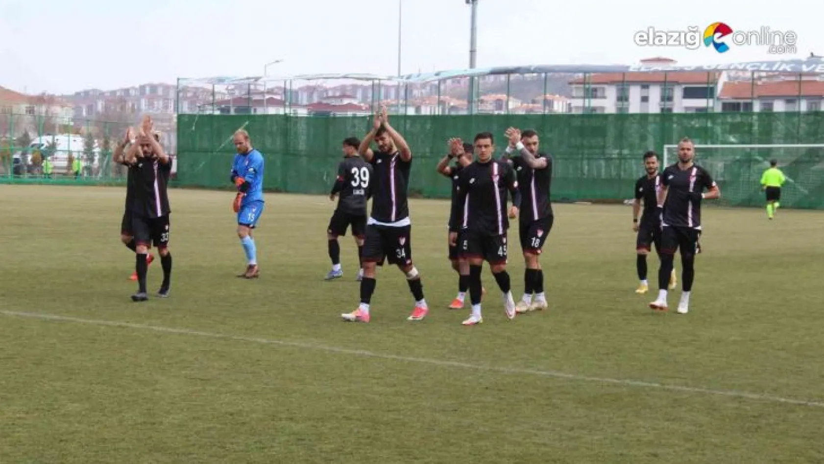 Elazığspor zorlu maç için Kütahya'ya gidiyor