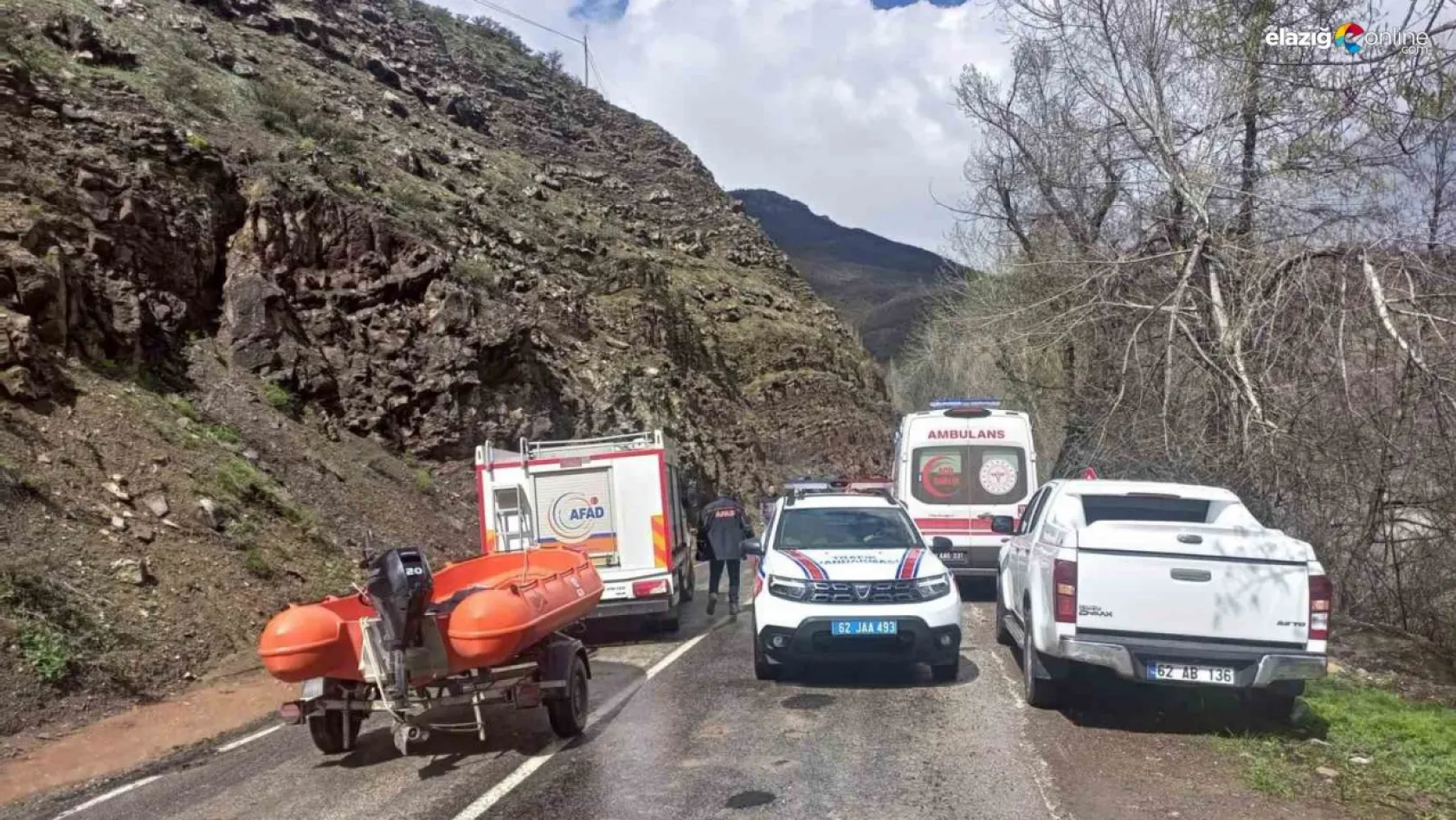 Tunceli'de araç Munzur Nehri'ne uçtu