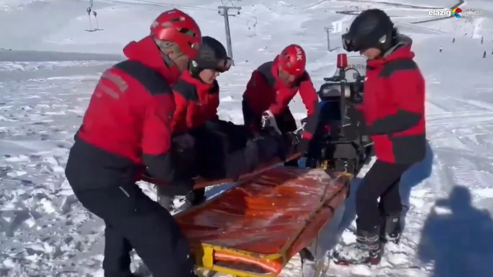 JAK timleri Bingöl'de kayakseverlerin güvenliği için görev başında