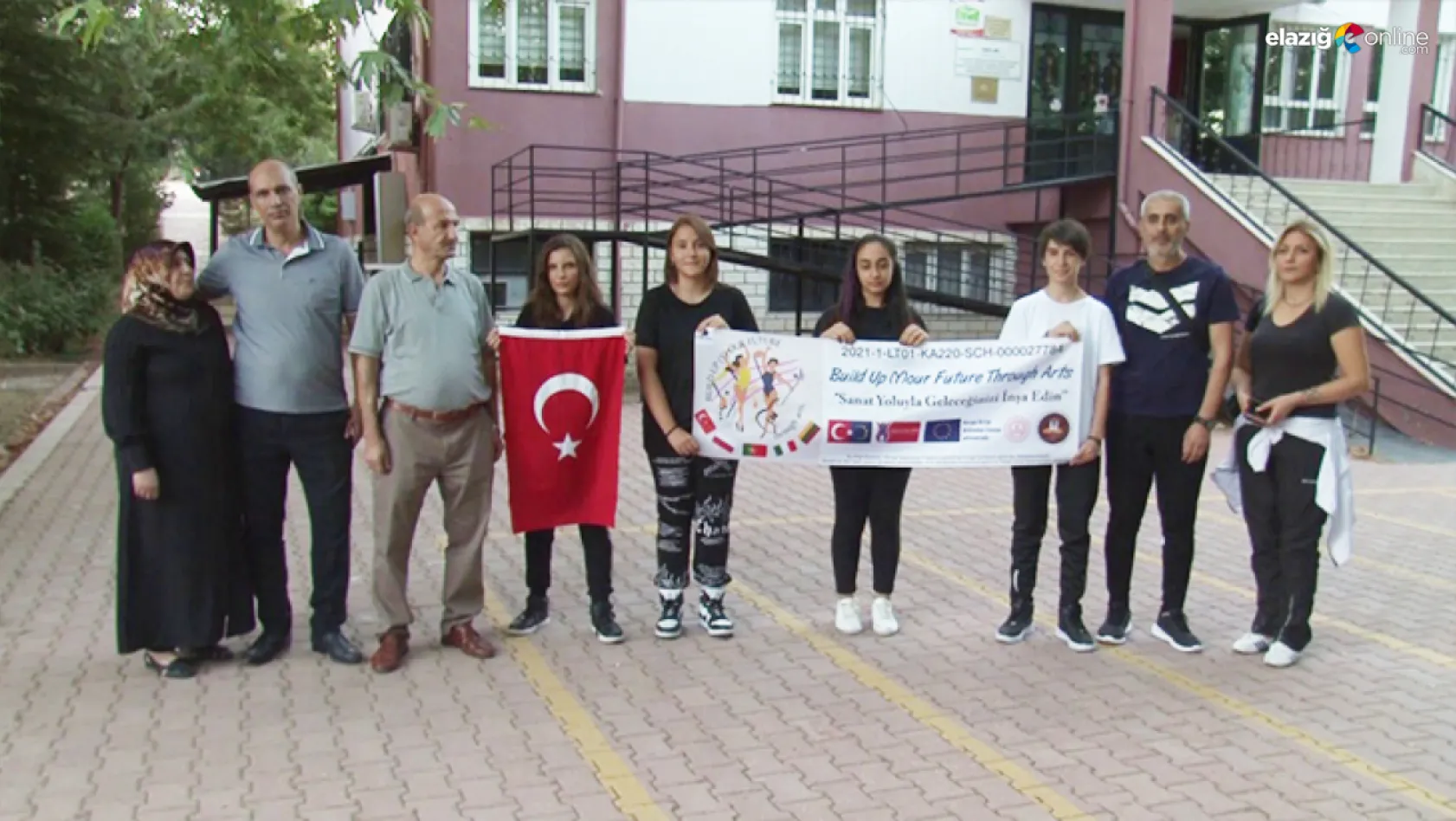 Kaya Karakaya Güzel Sanatlar Lisesi öğrencileri Polonya'ya uğurlandı