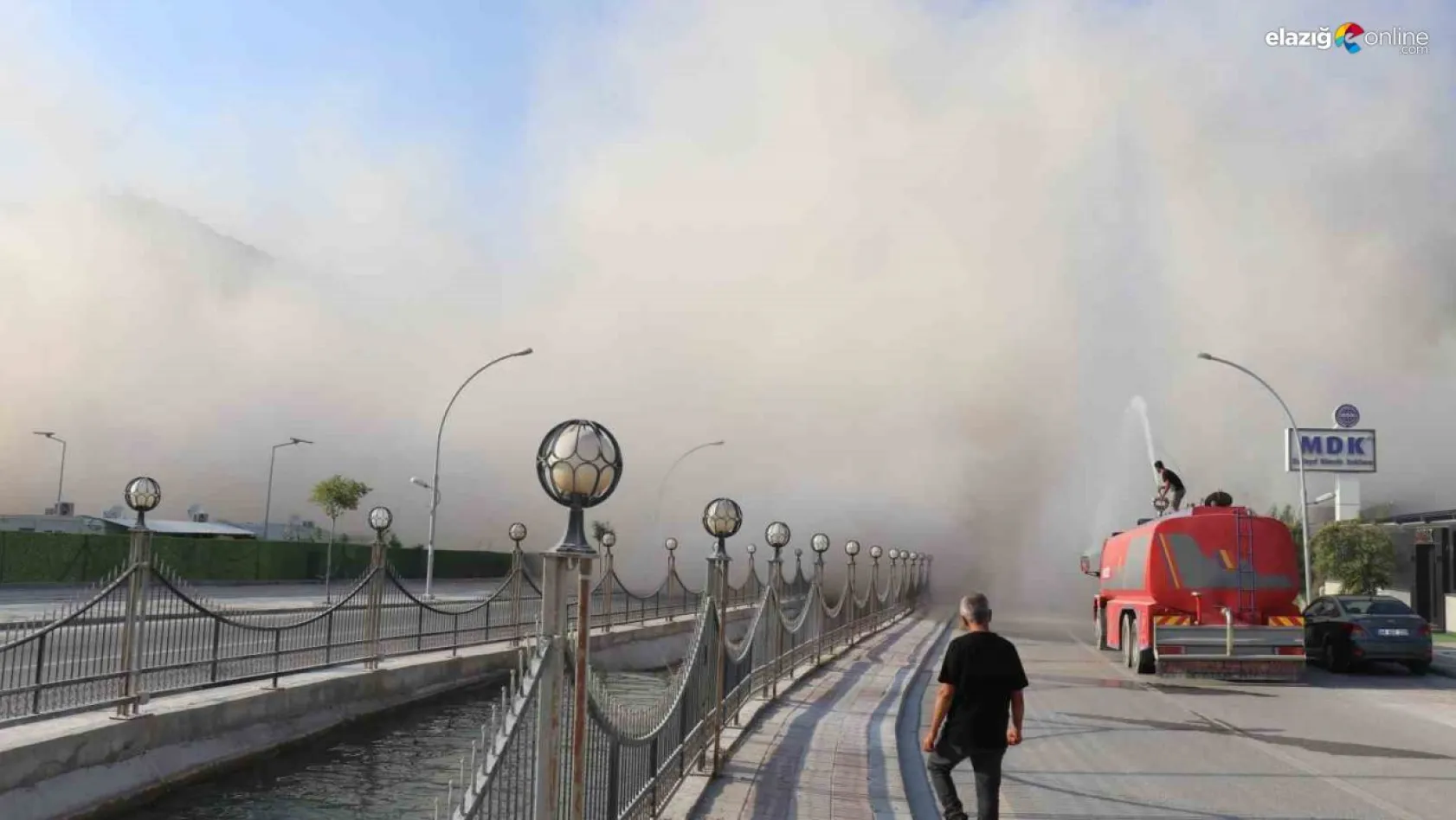 Malatya'da patlayıcı ile yıkımlar sürüyor