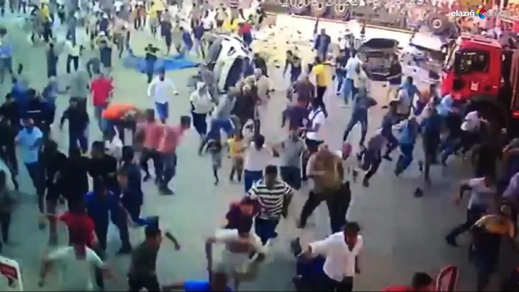 Gaziantep'in ardından bir acı haberde Mardin'den! Freni patlayan tır kalabalığın arasına daldı