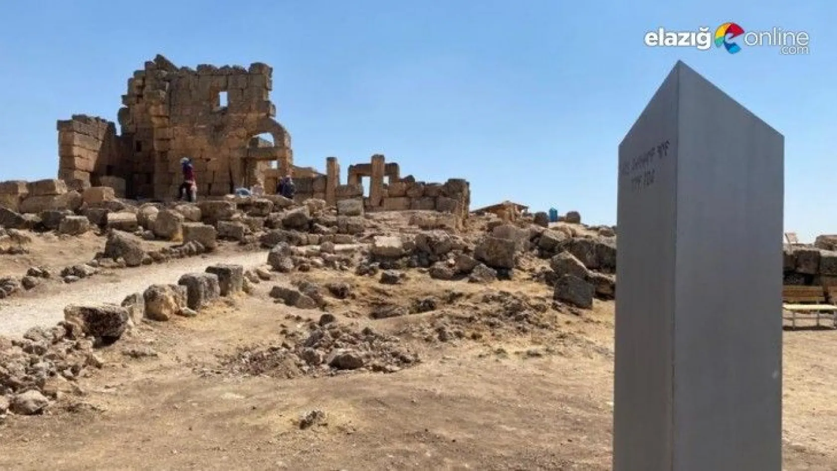 Metal monolit, bu kez Diyarbakır'ın Zerzevan Kalesi'nde ortaya çıktı