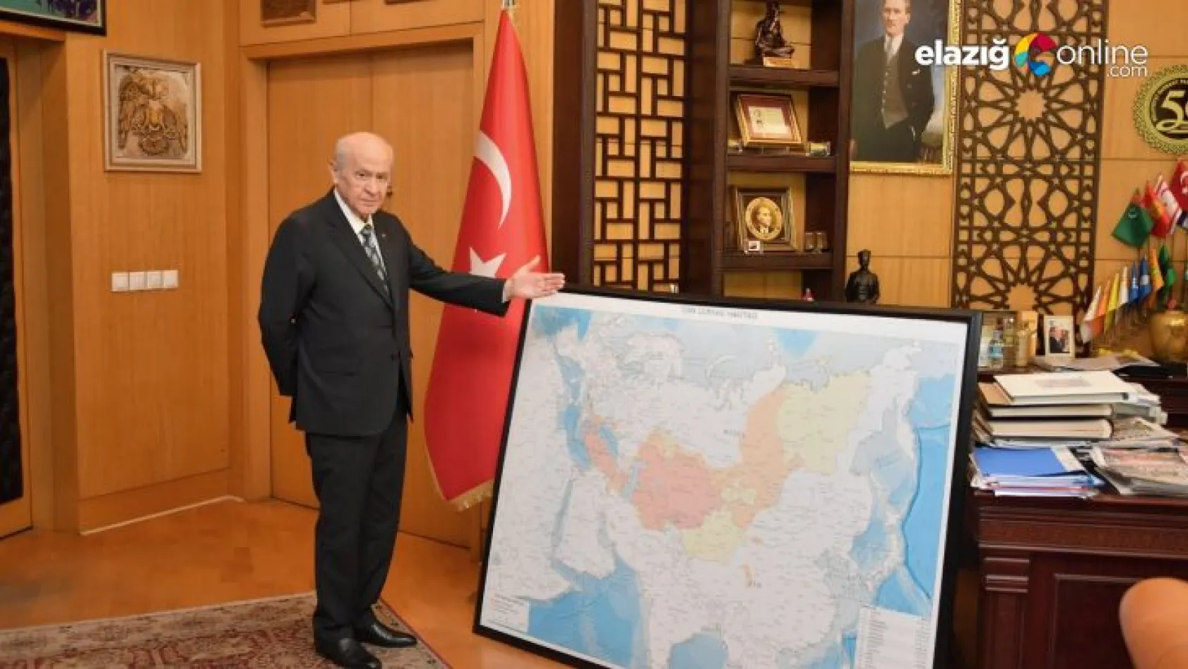 MHP lideri Devlet Bahçeli tasarlayıp çizdirdi: Türk Dünyası Haritası