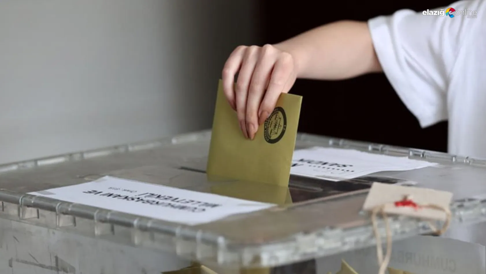 Oy verme işlemi Türkiye genelinde saat 17.00 itibarıyla sona erdi!
