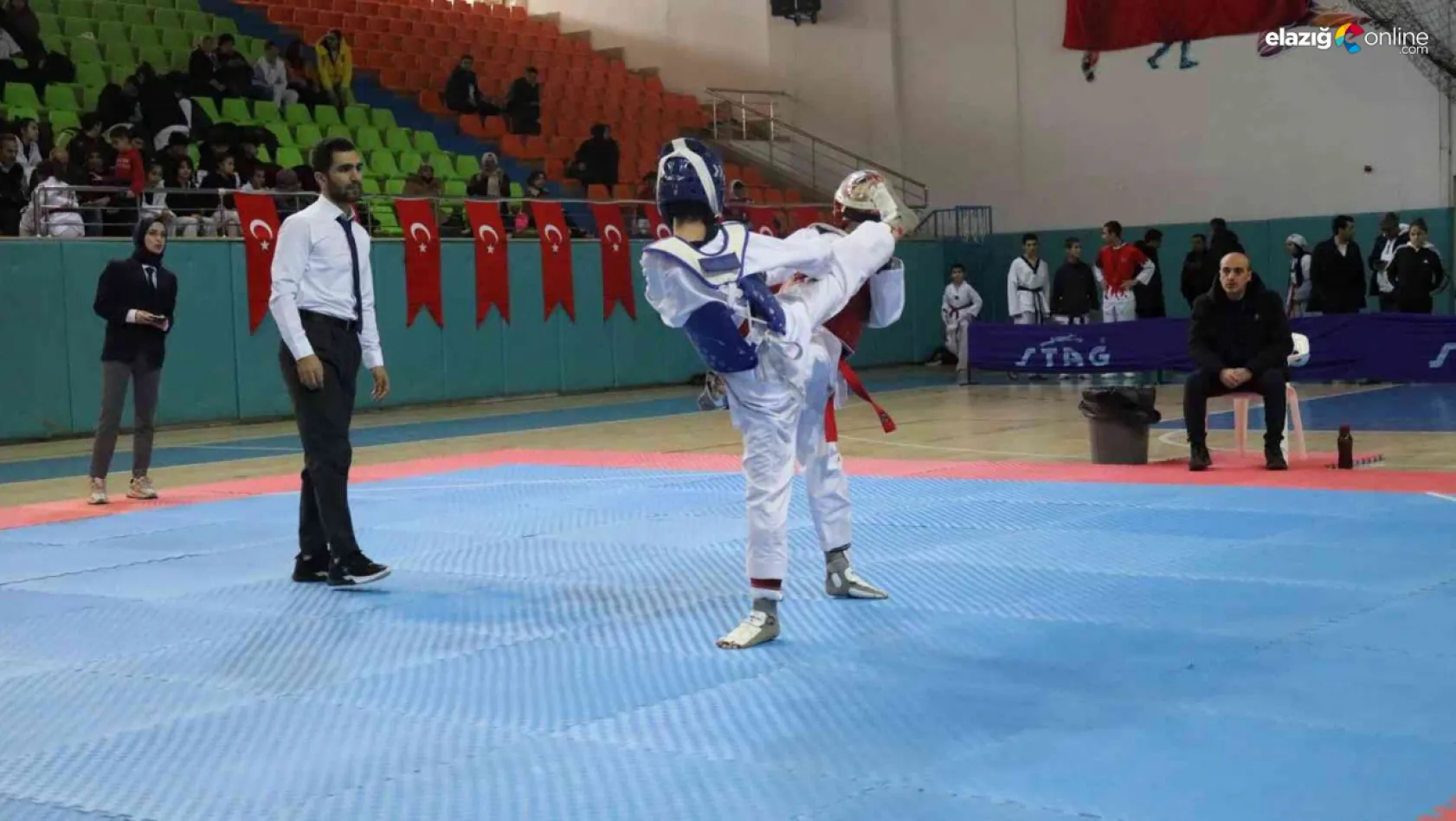 Taekwondo il şampiyonası Elazığ'da başladı