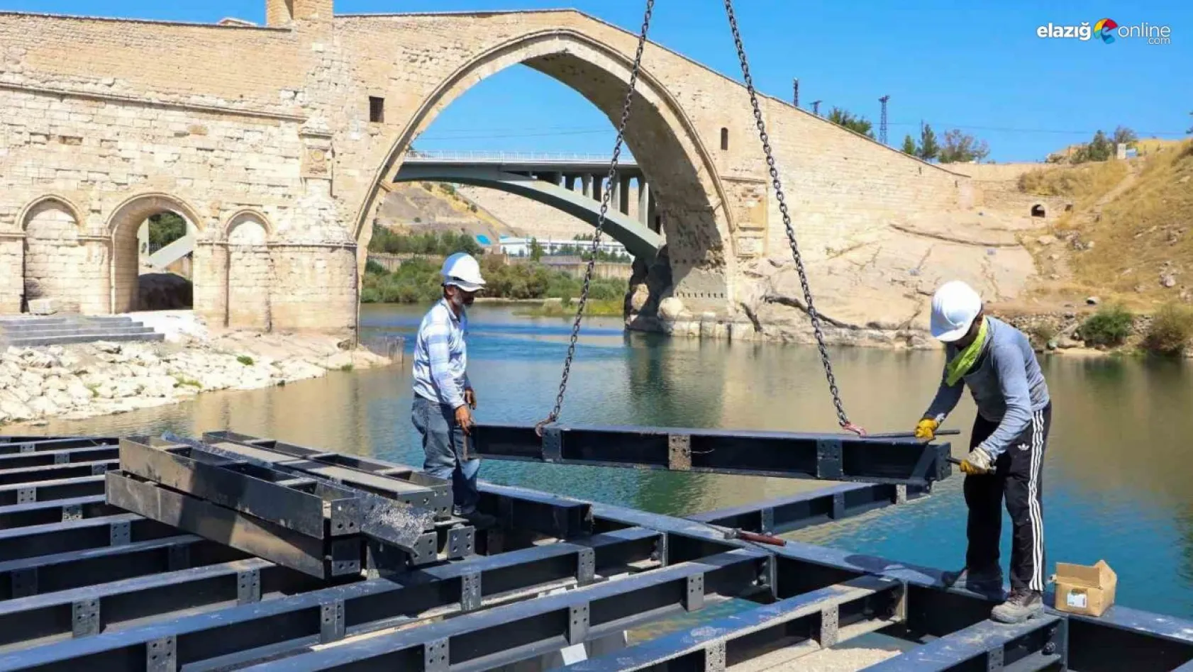 Tarihi Malabadi Köprüsünde çalışmalar tamamlanıyor