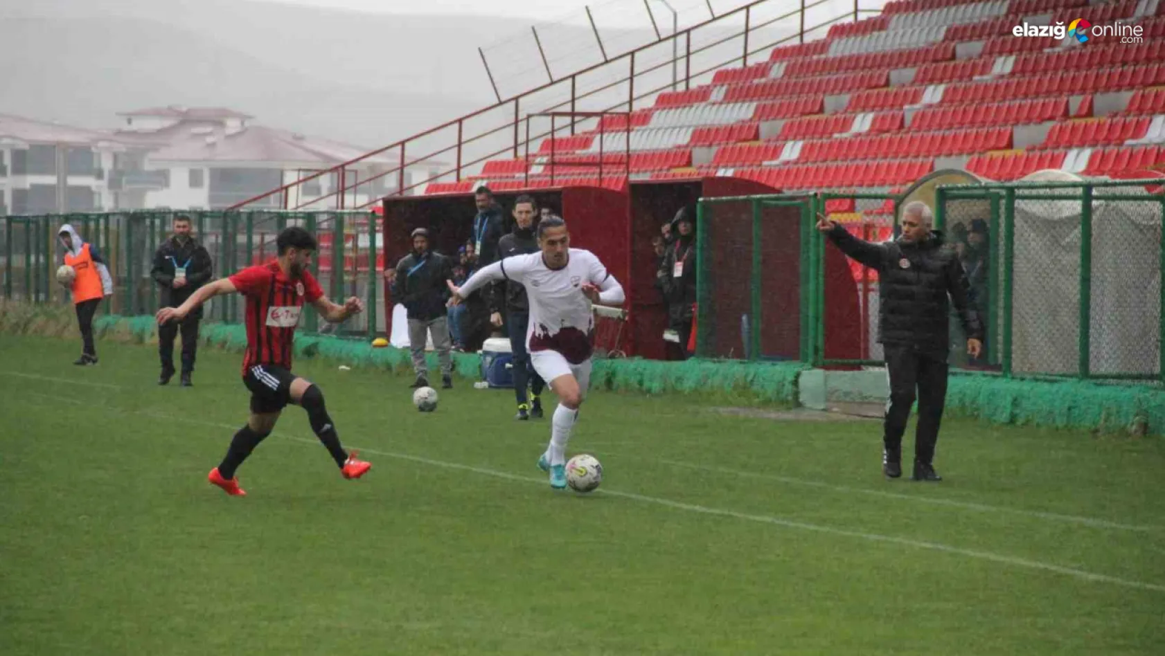 23 Elazığ FK sahasında Turgutluspor'u 2-0 mağlup etti!