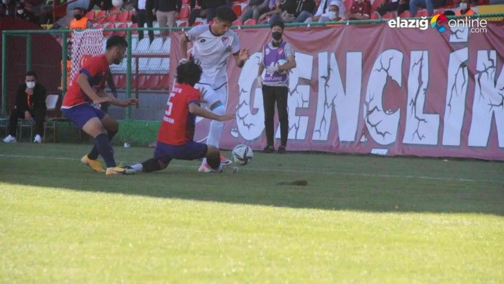 Elazığspor, sahasında Kahta 02 Spor'u 1-0 mağlup etti