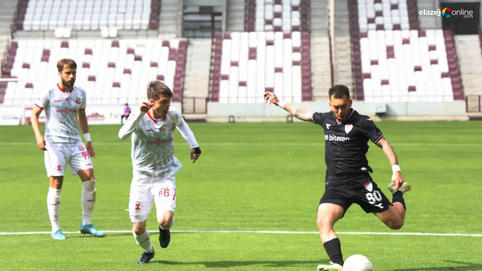 Elazığspor 3 puanı 3 golle aldı!